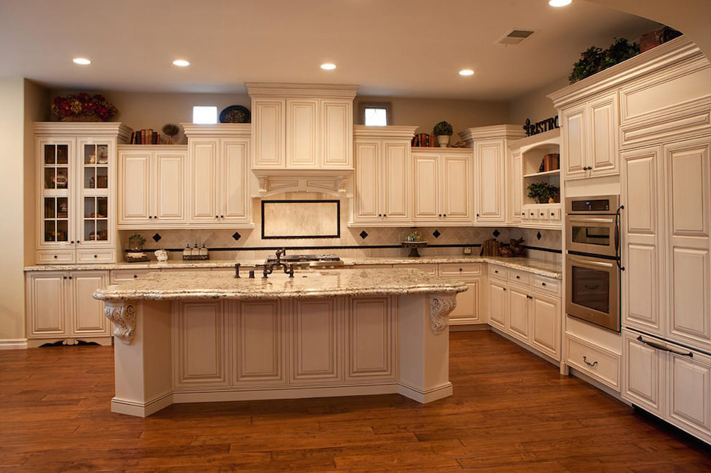 Custom Kitchen Cabinets